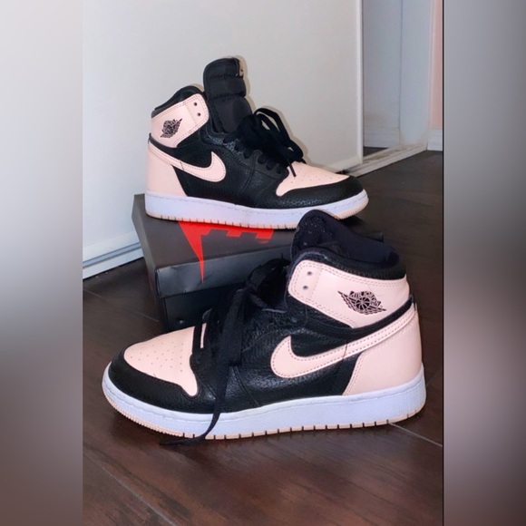 Nike Jordan 1 Retro High Black Crimson Tint - Picture 1 of 2